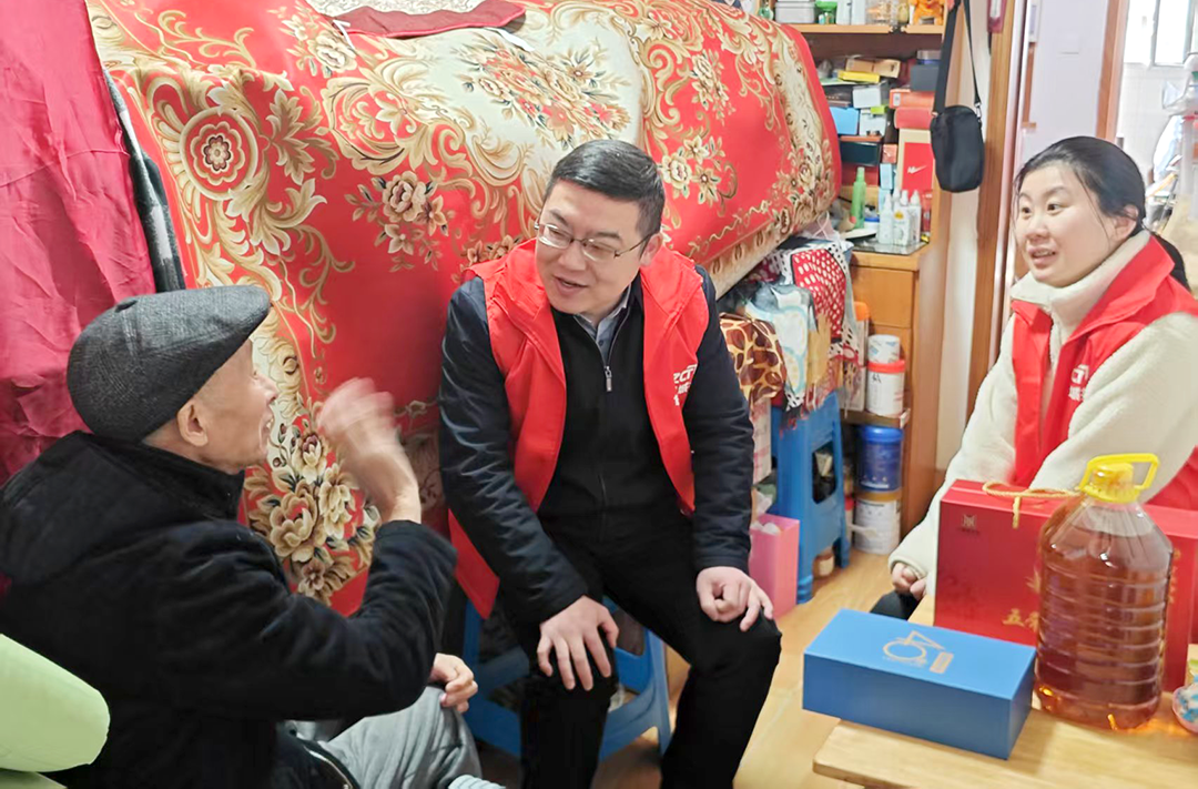 杭勘院团委开展学雷锋日志愿服务活动